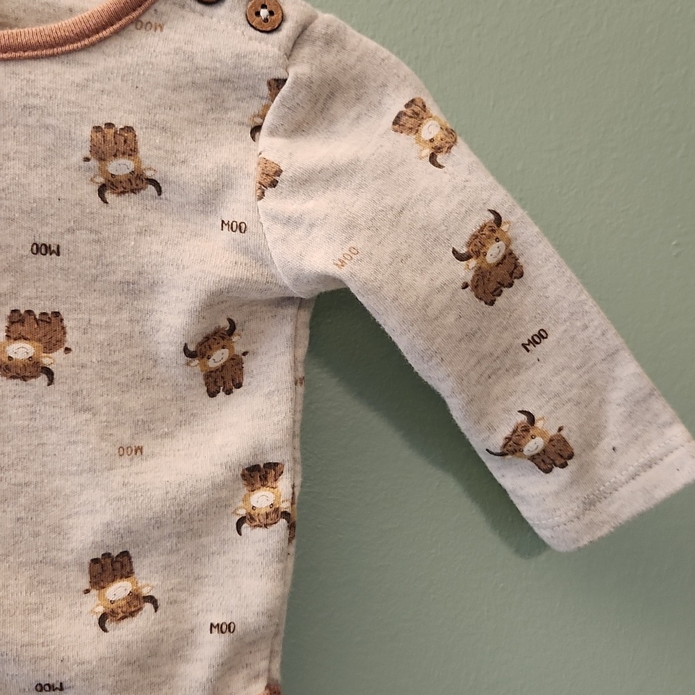 Chickpea Original Cow Print 2 Piece Long Sleeve Bodysuit Set - Picture 12 of 16
